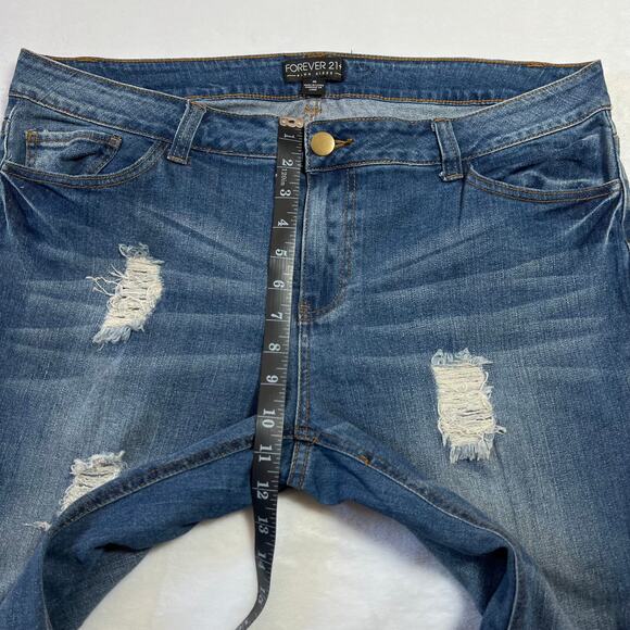 Forever 21 Mid Rise Distressed Cropped Straight Leg Jeans Size 16 Cuffed Hem - Picture 9 of 10